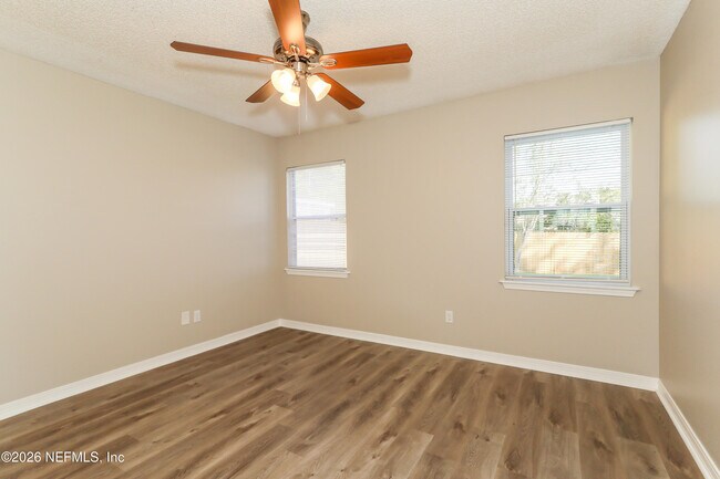 Building Photo - 7710 Pepper Cir W