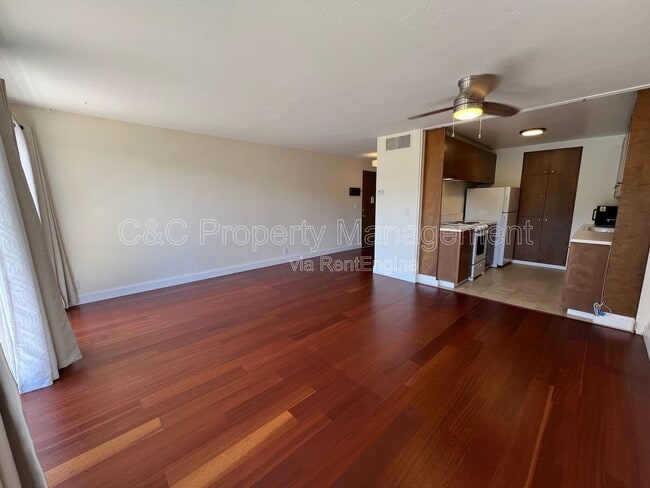 Building Photo - 938 Lea Dr