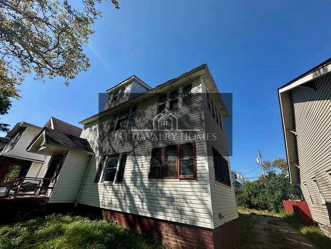 Building Photo - 3540 E 154th St