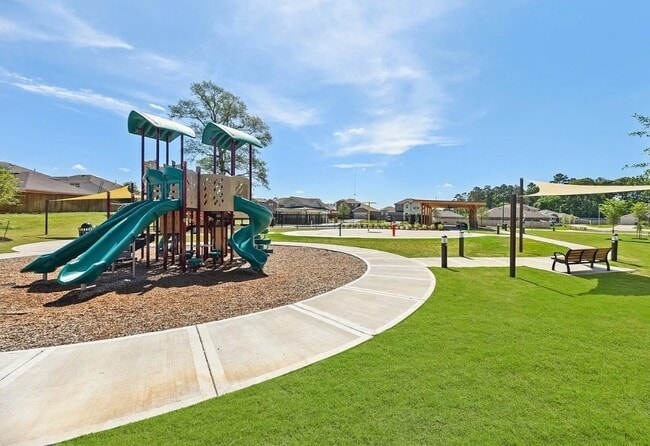 Building Photo - 40826 Hawthorne Glades St