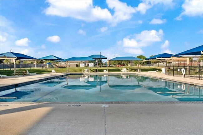 Building Photo - 441 Atlantis