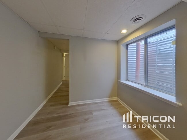 Building Photo - 3812 S Ceylon Way