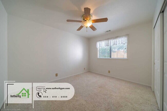 Building Photo - 2832 Howard Dr