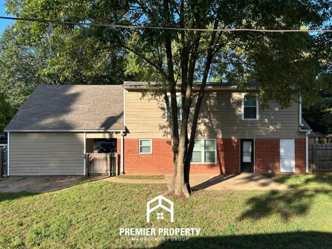 Building Photo - 9893 Cherokee Dr