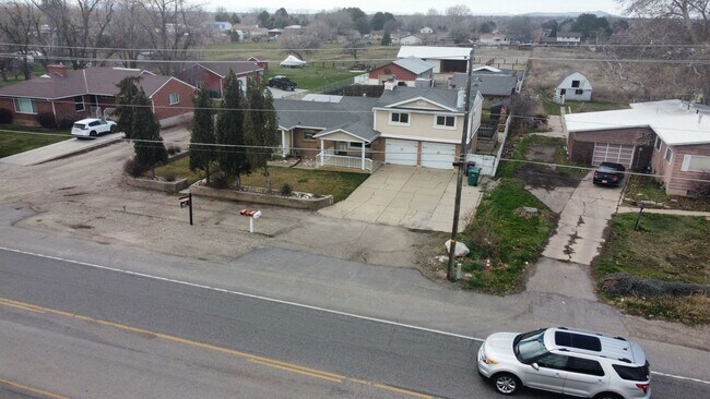 Building Photo - 5859 S