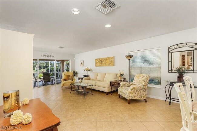 Building Photo - 8689 Querce Ct