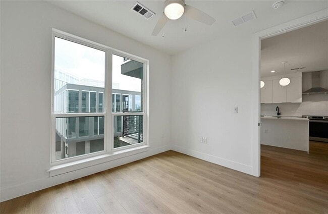 Building Photo - 1701 Simond Ave Ave