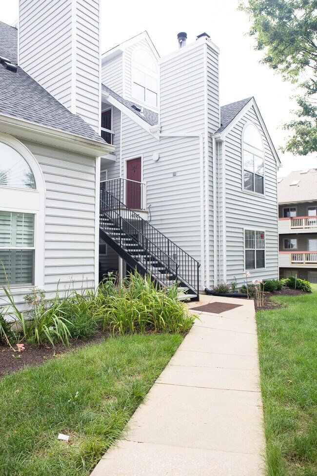 Building Photo - 14049 Vista Drive