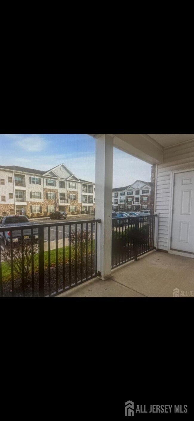 Building Photo - 714 Stiller Ln