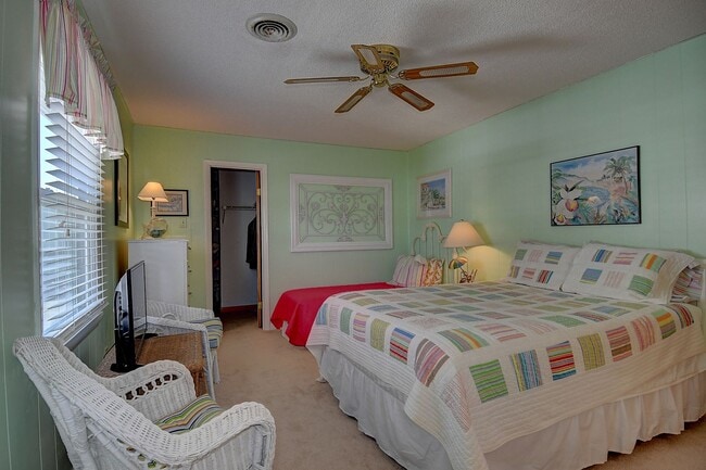 Building Photo - Croatan Furnished Rental- Across from the Beach