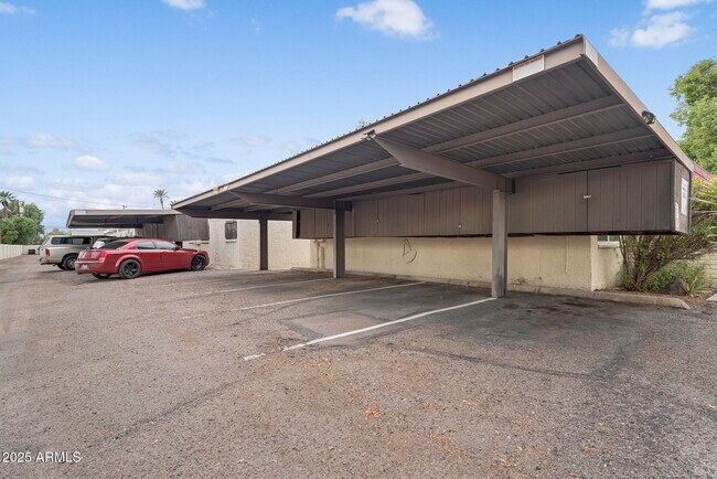 Building Photo - 3626 N 37th St