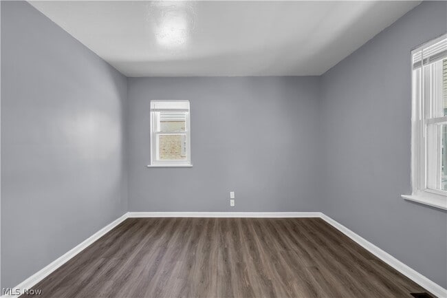 Building Photo - 4684 W 158th St