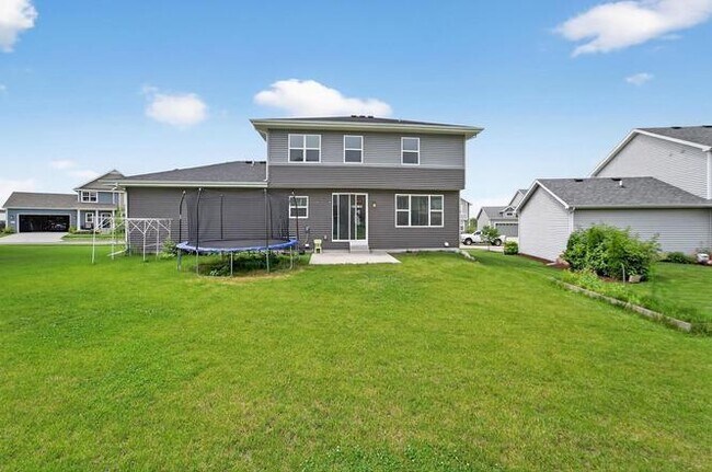 Building Photo - 9720 Winter Basil Dr