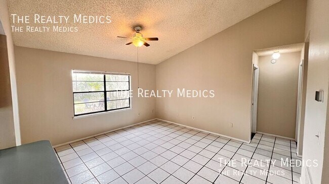 Building Photo - 3257 Dudley Dr