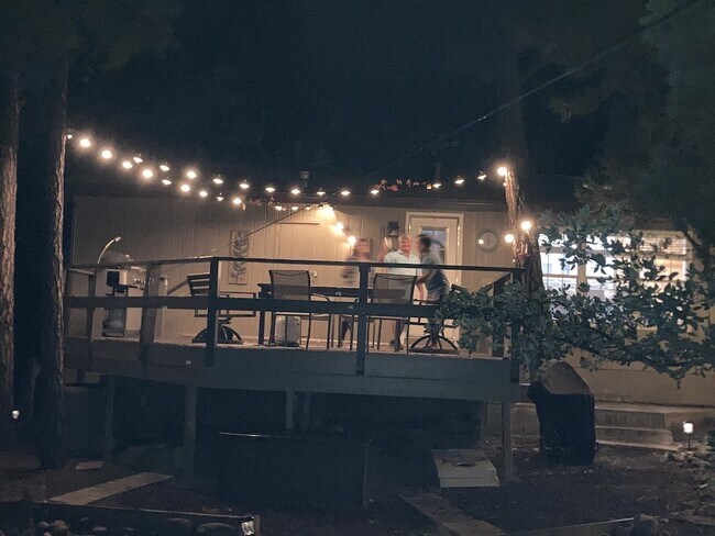 Building Photo - 3239 Pine Needle Dr