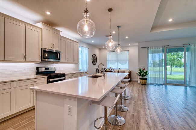 Building Photo - 10407 SW Aquila Wy