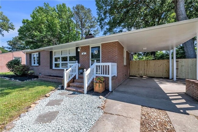 Building Photo - 116 Henry Clay Rd