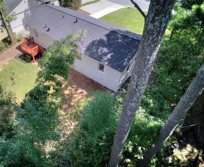 Building Photo - 3946 Green Oak Dr