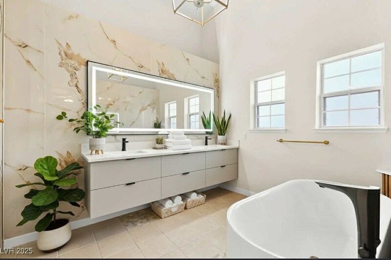 Building Photo - 5009 Elm Grove Dr
