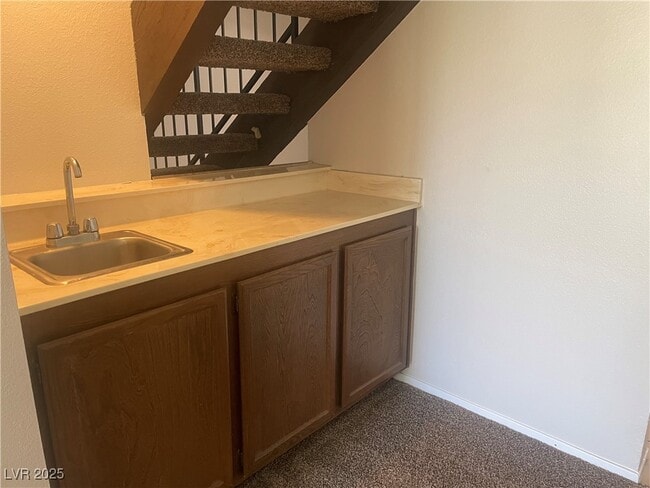 Building Photo - 4535 Brookside Way