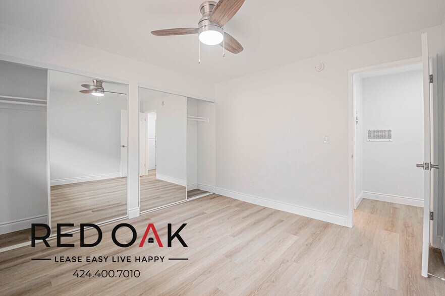 Building Photo - 821 N Wilcox Ave