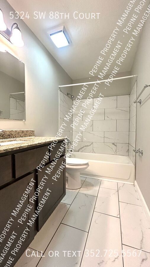 Building Photo - 5324 SW 88 Ct