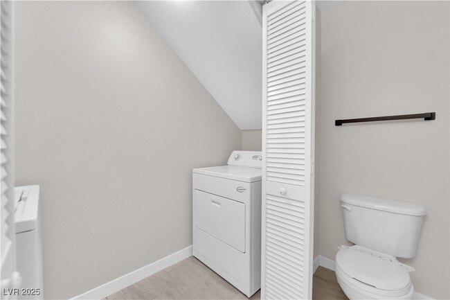 Building Photo - 8739 Villa Jeremiah Ln