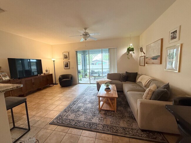 Building Photo - Sawgrass Village Townhomes 3/2.5/1 - Friendly Neighborhood lifestyle