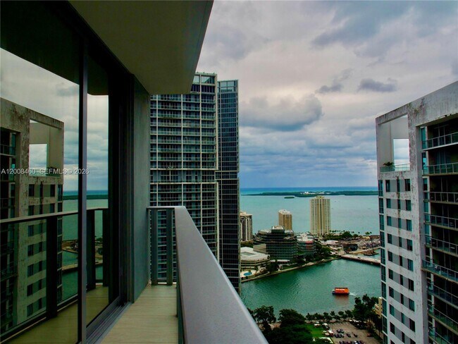 Building Photo - 77 SE 5th St