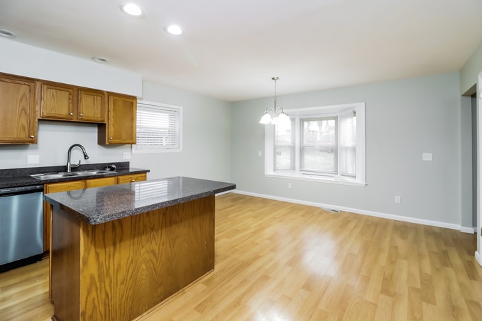 Building Photo - 5633 Green Acres Ct