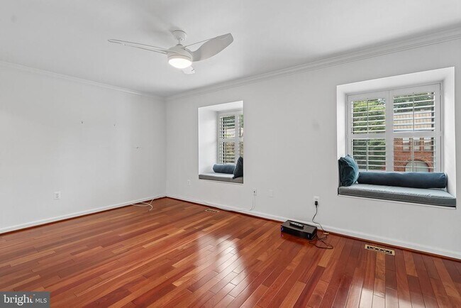 Building Photo - 519 Brummel Ct NW