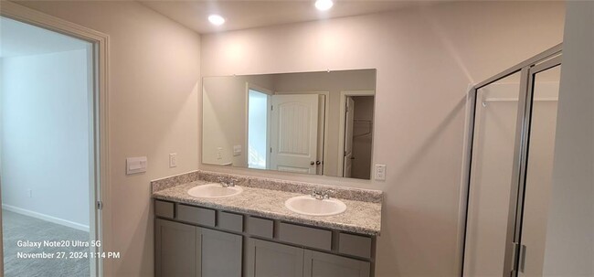 Building Photo - 8236 Bluewater Dr