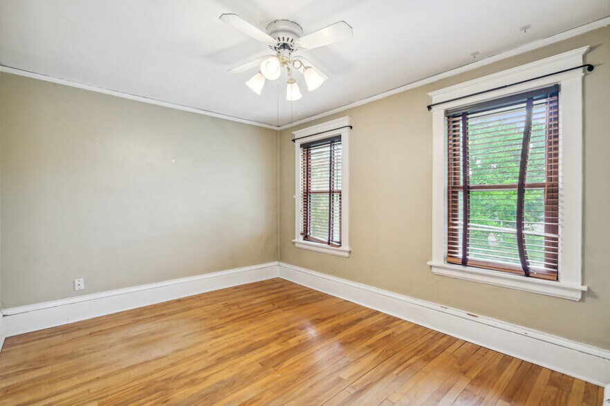 Building Photo - 1597 Lafond Ave