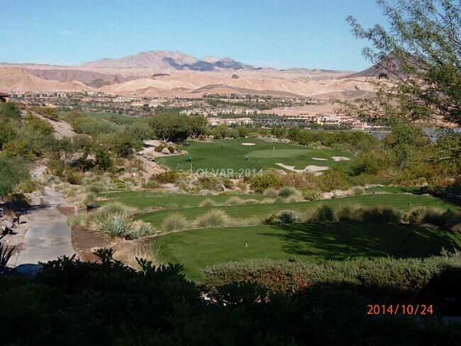 Building Photo - WONDERFULLY UPGRADED “GOLF VILLA” IN: GUAR...