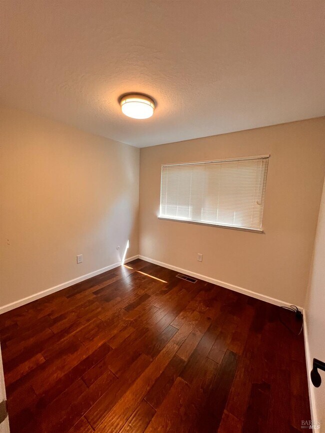 Building Photo - 5320 San Luis Ave