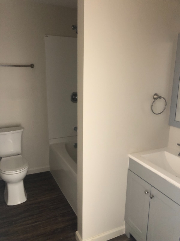 Building Photo - 110 Carriage Rd