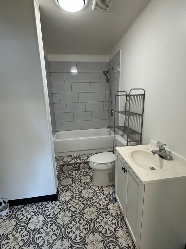 Building Photo - 2341 County Rd 269