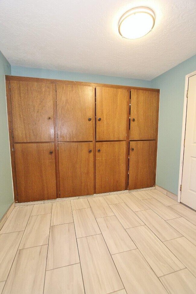 Building Photo - 3873 N Manchester St