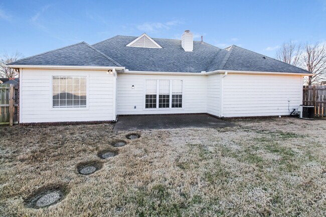 Building Photo - 5330 Sea Horse Dr