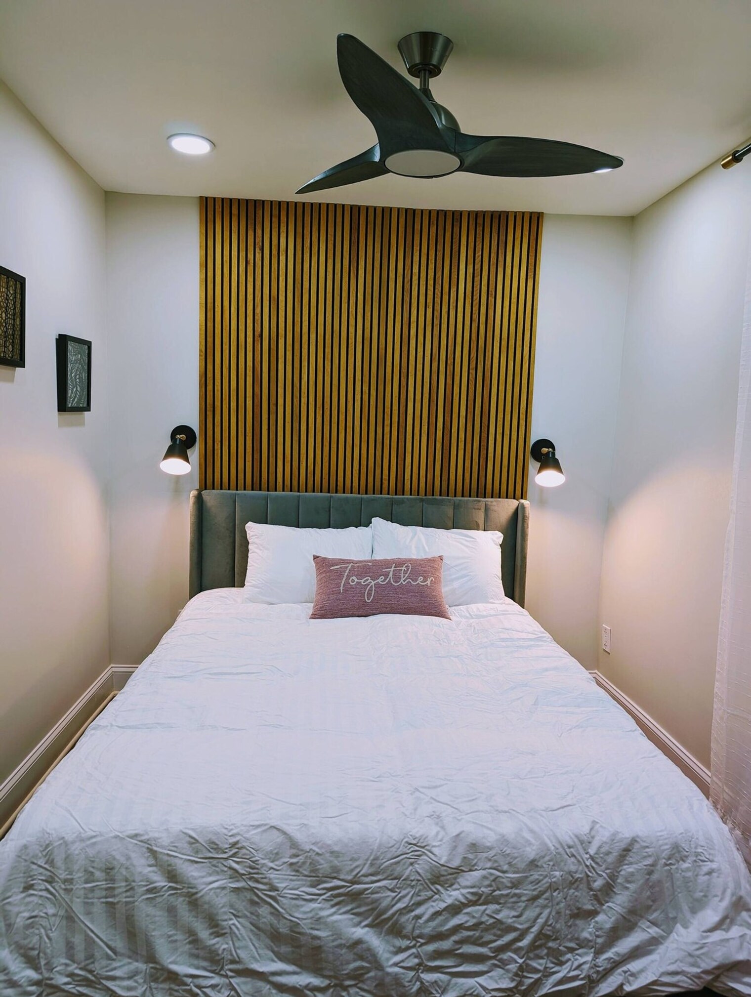 Building Photo - 1366 Lake Colony Dr