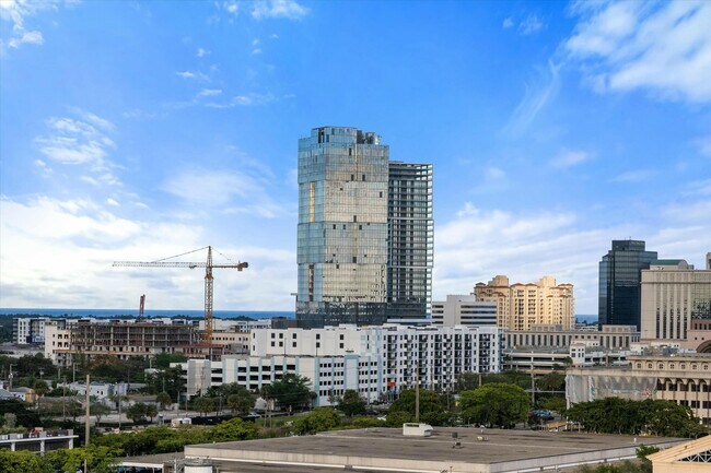 Building Photo - 300 S Australian Ave