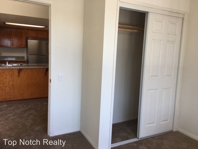 Building Photo - 4270 Highland Ave