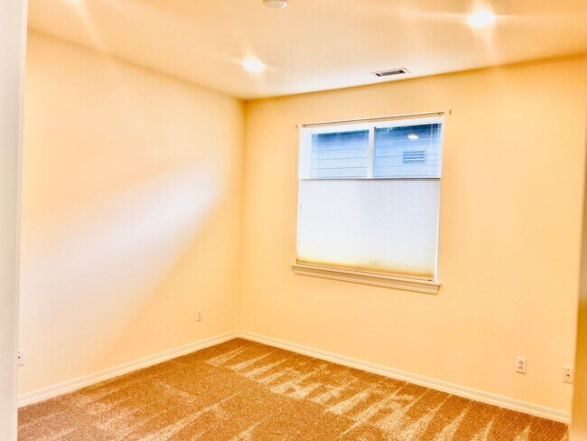 Building Photo - 8333 Camano Loop NE