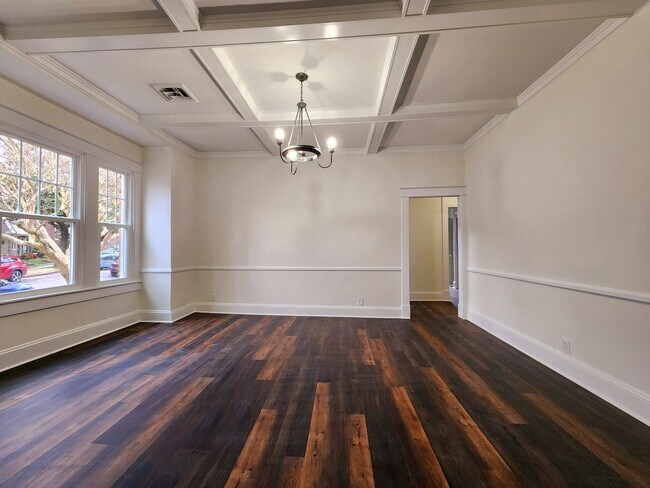 Building Photo - Gorgeous Gem on Corner Lot in Ghent!