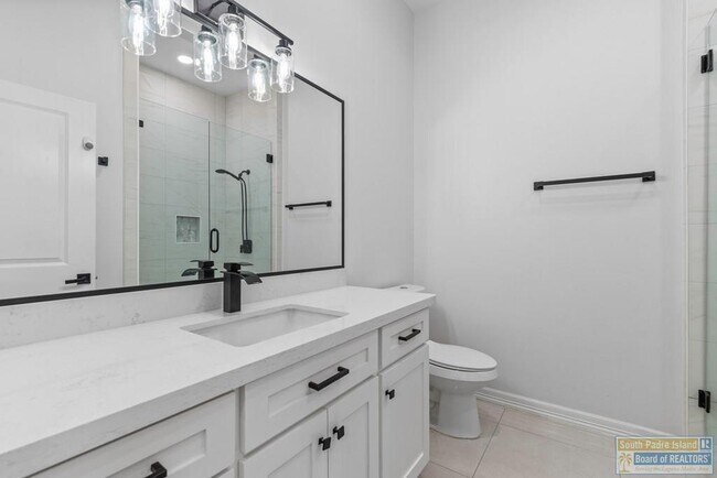 Building Photo - 7401 Hana Dr