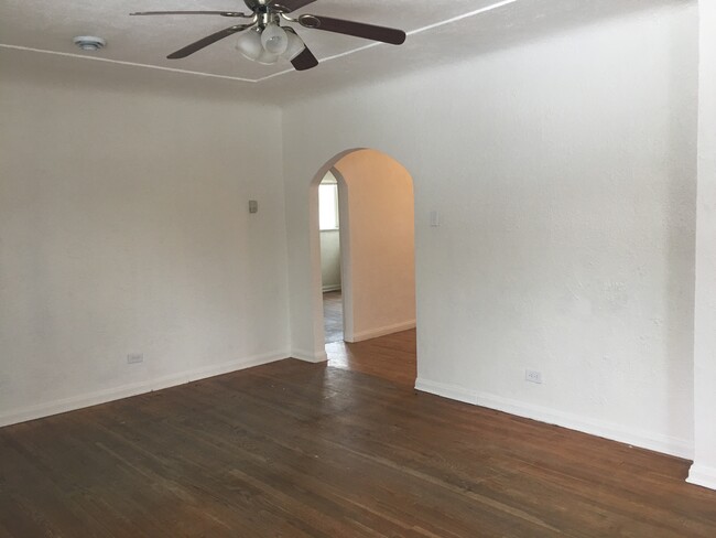 Building Photo - 1205 Yarrow St