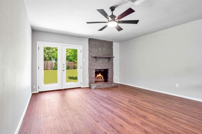 Building Photo - 606 Elderberry Cove