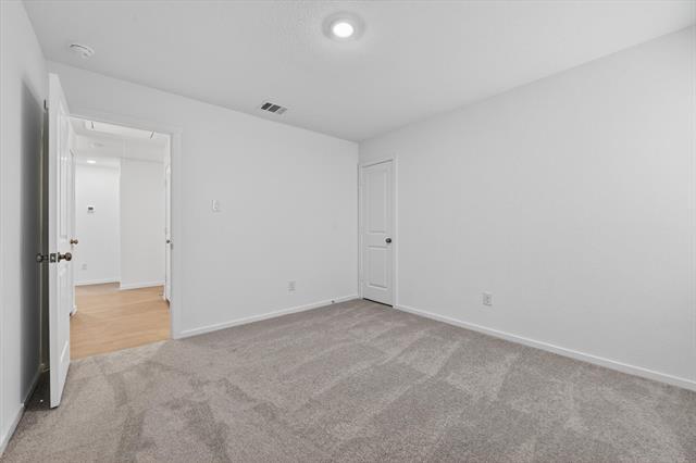 Building Photo - 2051 Stable Ln