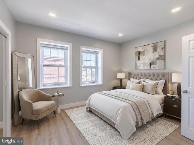 Building Photo - 672 N 19th St