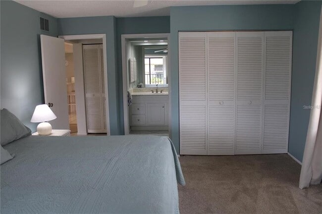 Building Photo - 6472 Seagull Dr